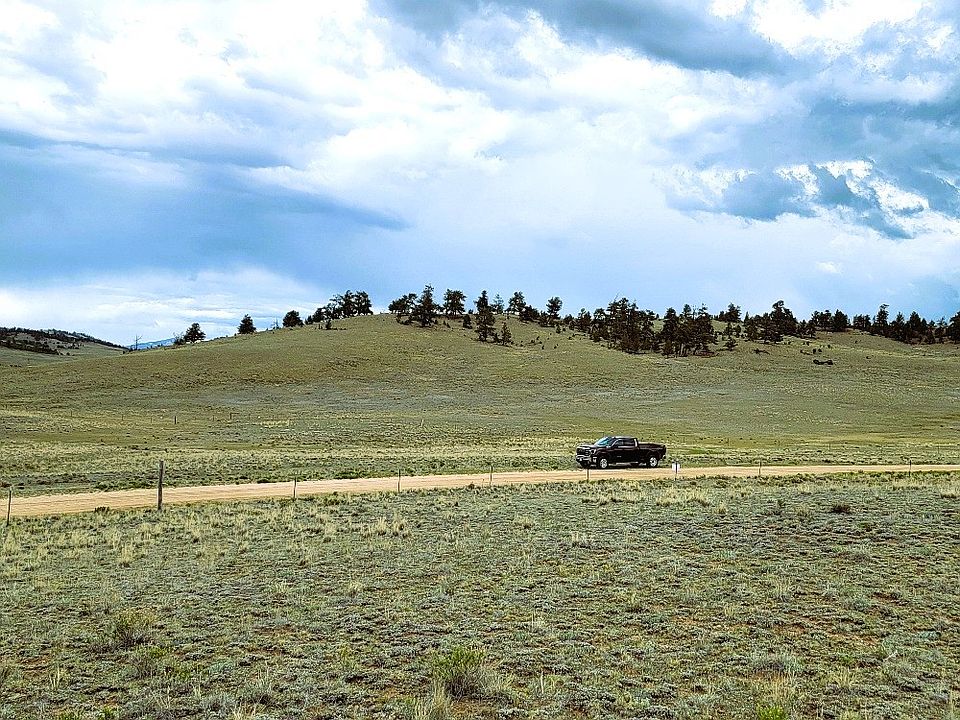 25th image of 384 Cathy Drive