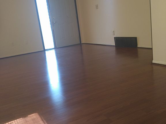 3rd image of 2343 Laurelwood Dr