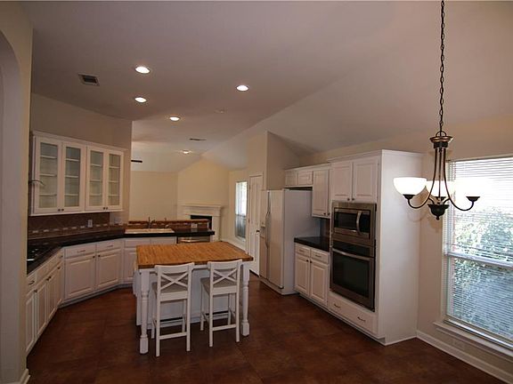 5th image of 7877 Mahonia Dr