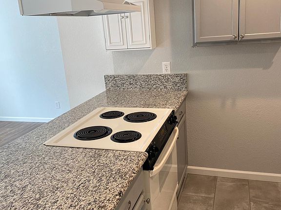 5th image of 5537 Cedar Creek Way #5537