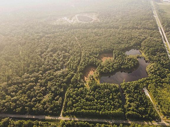 2nd image of 210 N Egg & Butter Rd