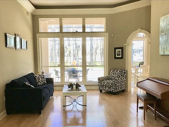 5th image of 822 NW Scenic Lake Dr