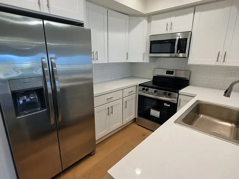 18071 Coastline Dr #15 — Photo 7
