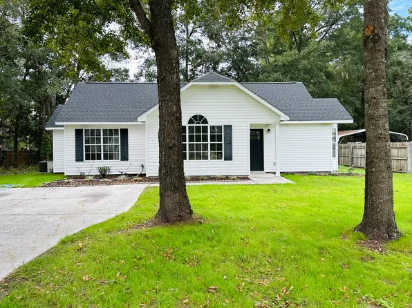 16 Southern Magnolia Dr, Beaufort, SC 29907