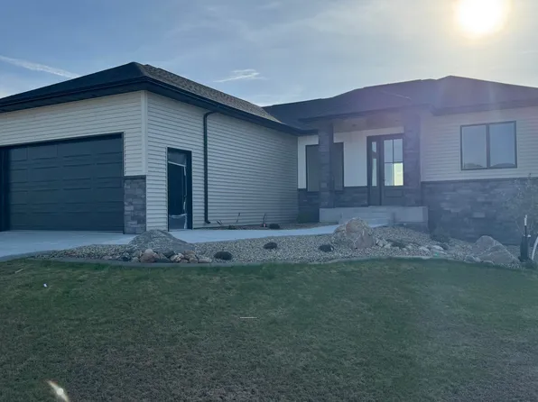 3715 Steel St, Bismarck, ND 58503