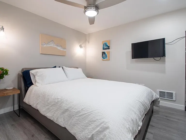 3844 S Lucile St #B — Photo 8