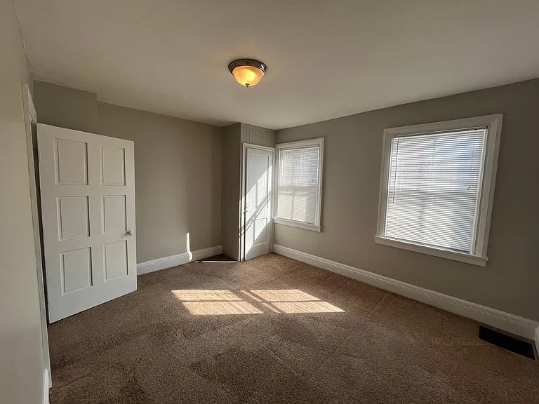 45 E North St — Photo 12