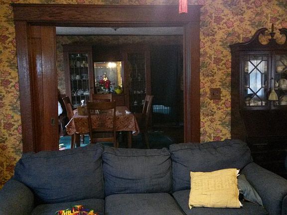 Living with dining view