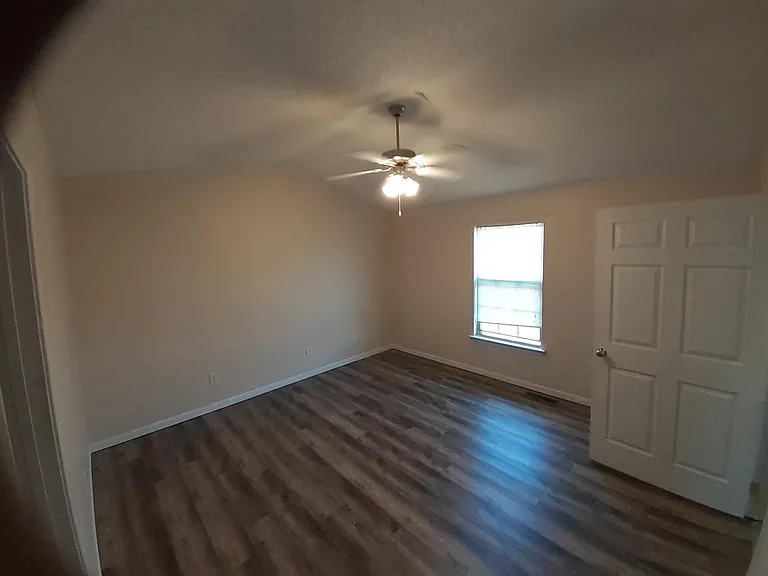 113 Madison Pl — Photo 3