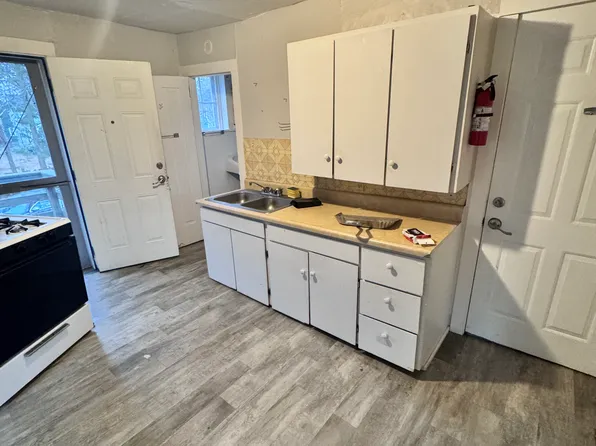 1825 State St #3, Kalamazoo, MI 49001