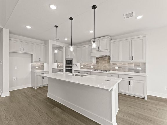 7th image of this home