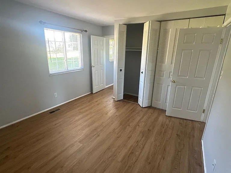 3905 Eaton Dr — Photo 10