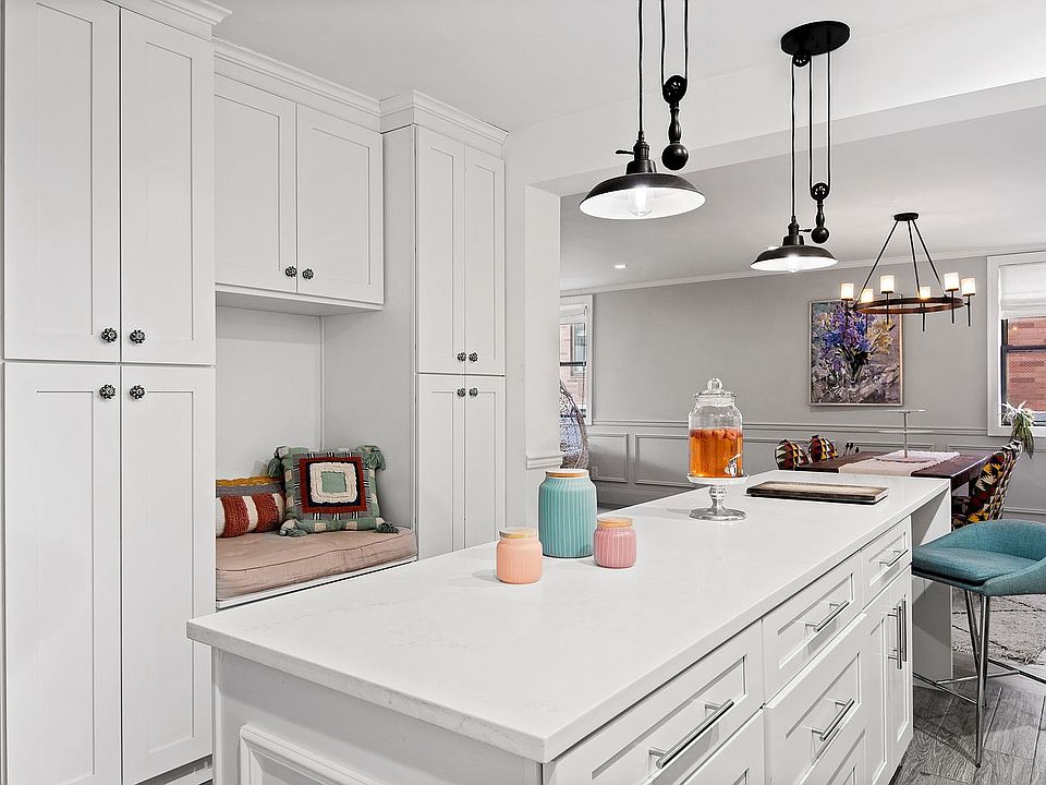 1st image of 402 E 90th St APT 11G