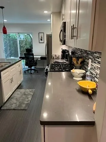 734 N Alfred St #2 — Photo 9