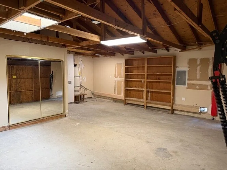 1609 Grove St #B — Photo 38