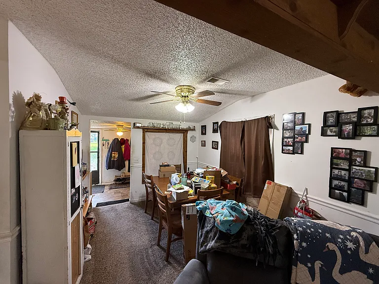 820 Forest Dr — Photo 3