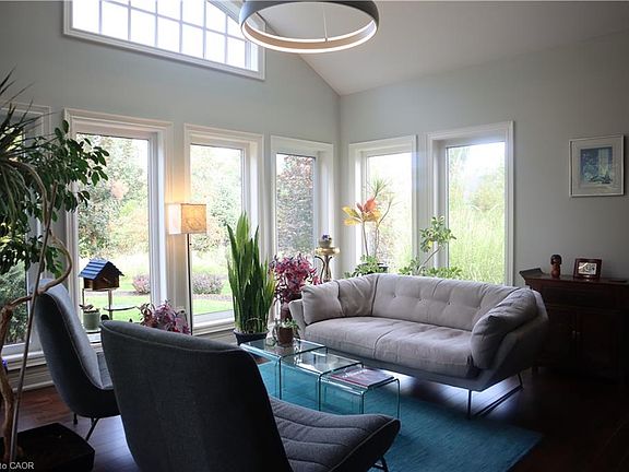 5th image of 3507 Trillium Cres