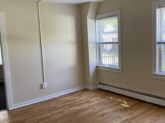4th image of 70 Union St #A