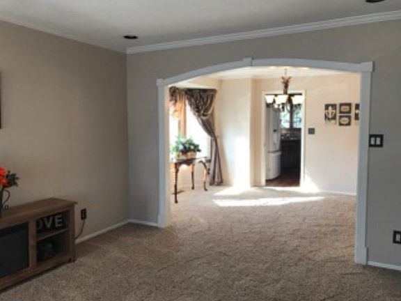5th image of 455 Coventry Ct