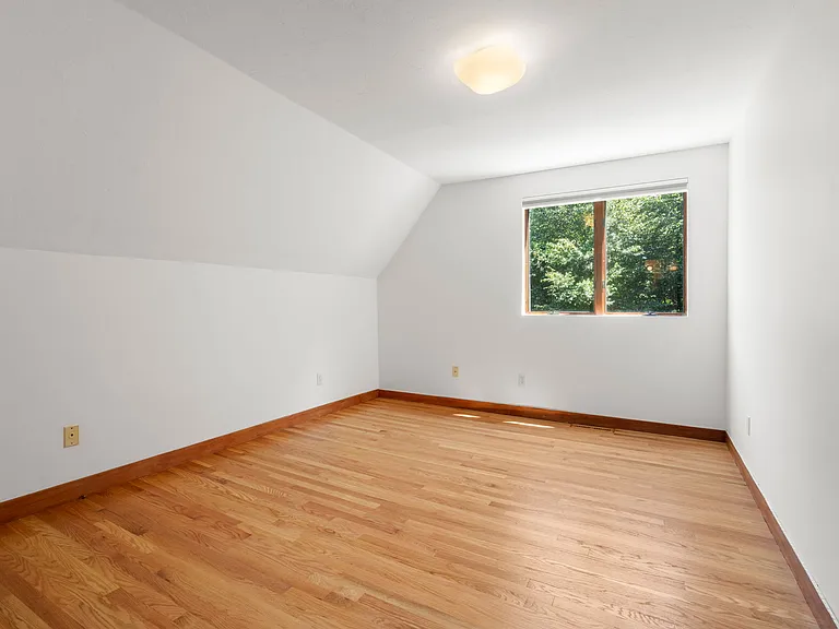 7 Larch Rd — Photo 18