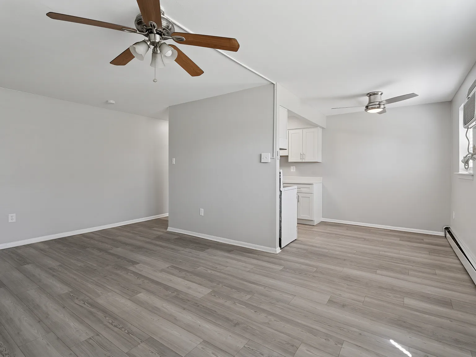 Rosedale Court Apartments — Photo 2