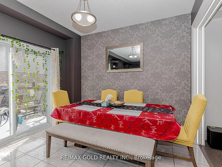 240 Birkinshaw Rd — Photo 21