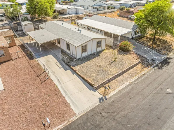 840 Roadrunner Dr, Bullhead City, AZ 86442