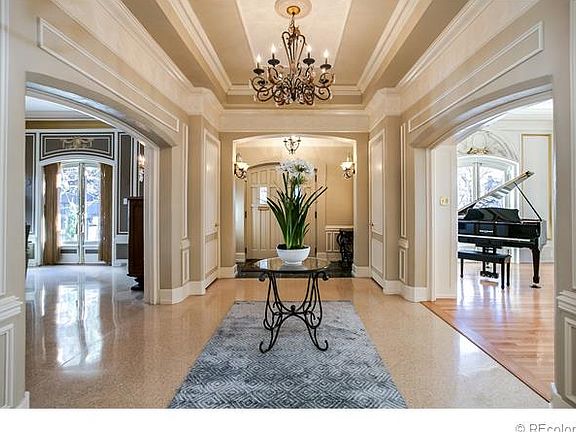 3rd image of 707 N Washington St #424