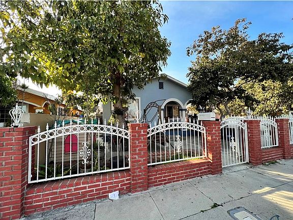 2nd image of 10931 Anzac Ave