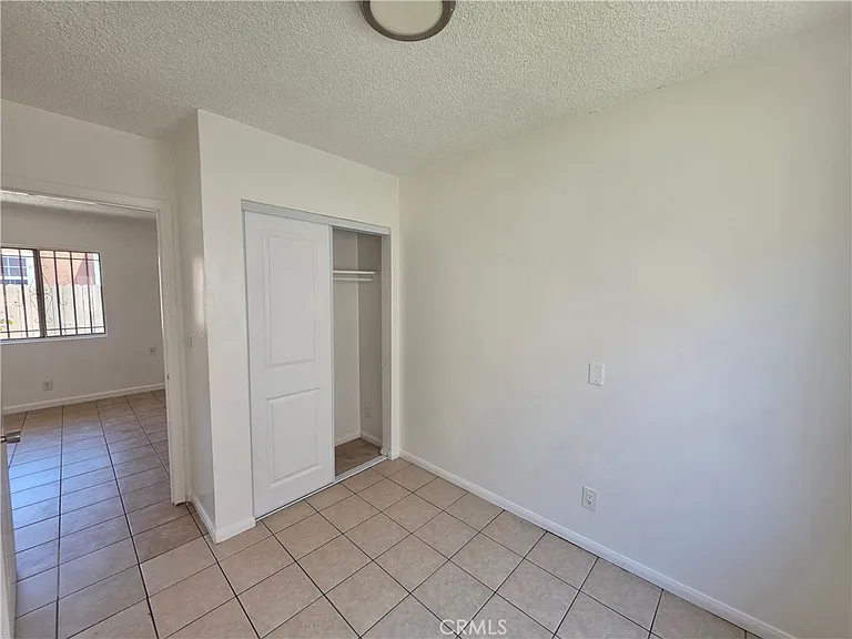 2672 S Redondo Blvd — Photo 7
