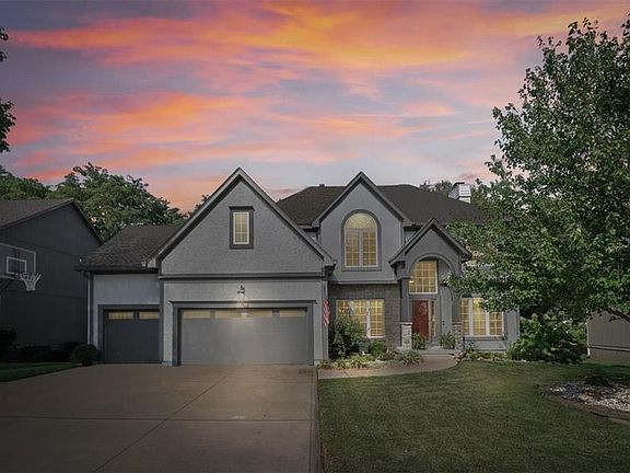 2nd image of 5808 NE Coral Dr