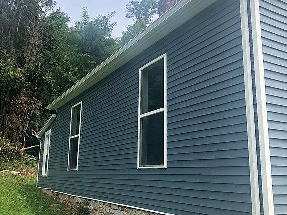 2nd image of 136 Wallace Ave