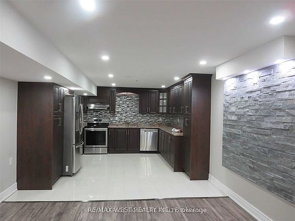 3rd image of 6 Venue Rd #Basement
