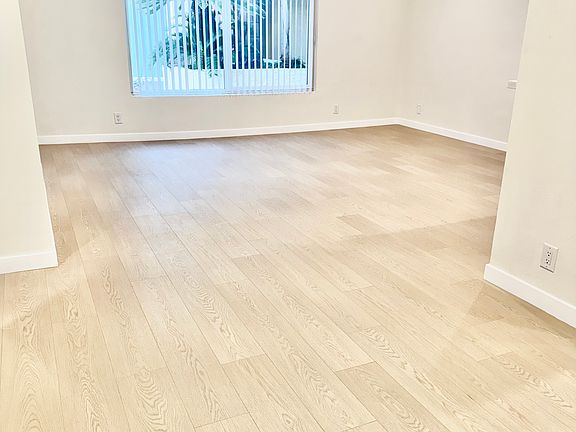 3rd image of 11117 Hartsook St APT 111