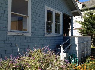 414 17th St, Pacific Grove, CA 93950