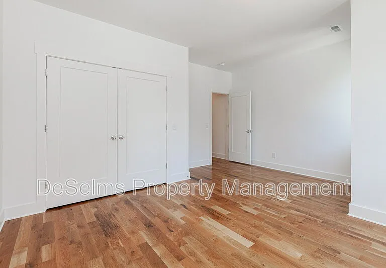 335B McKennell Dr — Photo 5