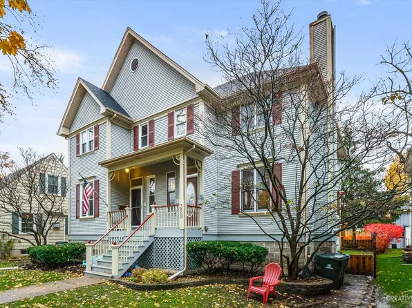 320 N Wright St, Naperville, IL 60540
