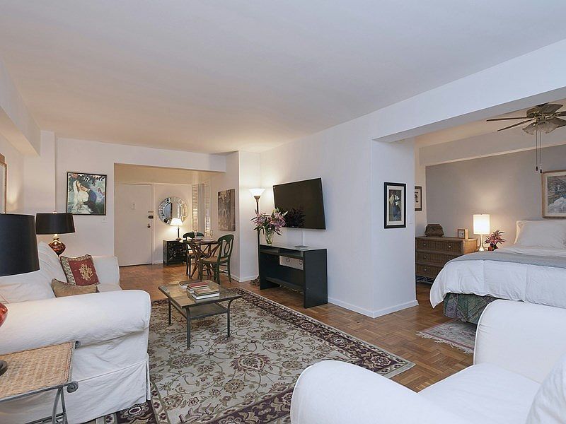 1st image of 1381 Avenue Of The Amer #2B