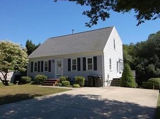 38 Rosewood Ter, Dartmouth, MA 02747