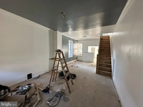 3975 Reno St, Philadelphia, PA 19104