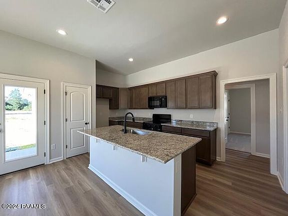 3rd image of 305 Cainwood Ct