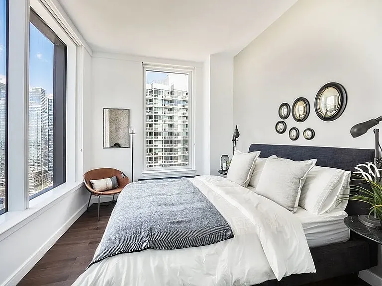 515 W 36th St #28B — Photo 5