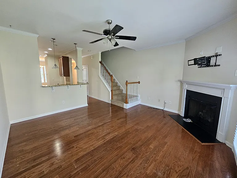 759 Cupola Dr — Photo 6