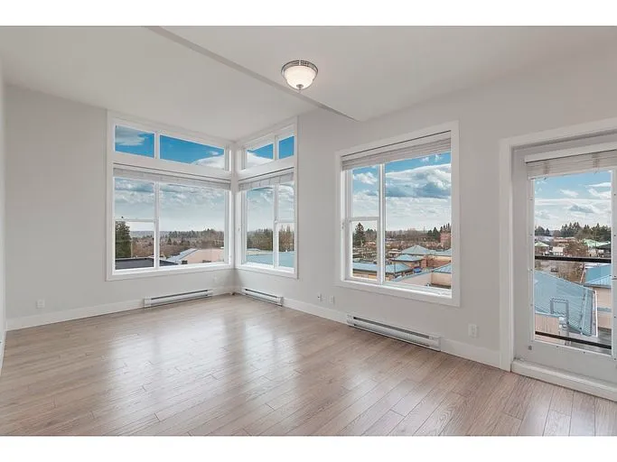 Photo 2 of 9 - 15956 86a Ave #1A - Surrey, BC Building Photo - 15956 86a Ave #1A