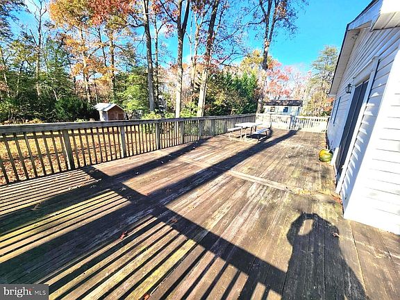 5th image of 512 Saint Martins Ln