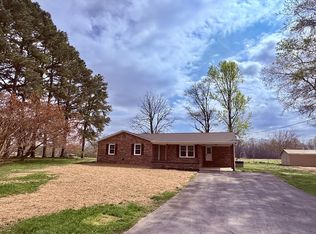151 Robert Branch Dr, Tullahoma, TN 37388