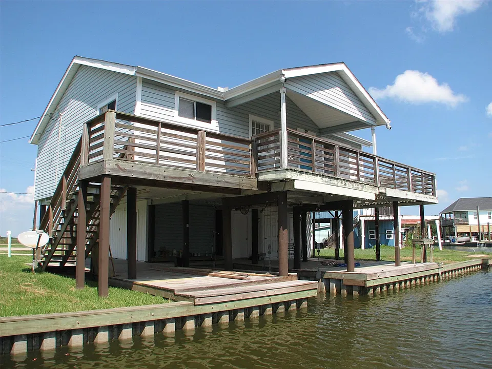 134 Redfish Dr