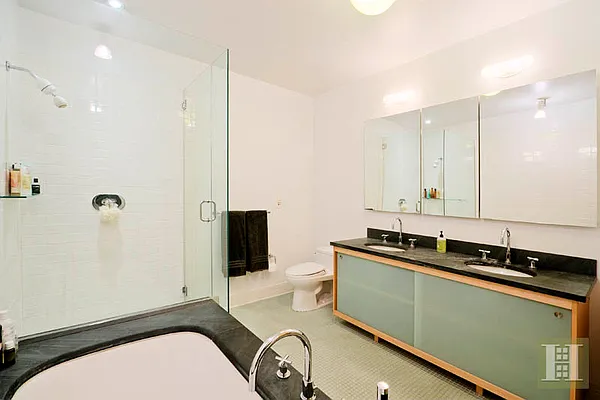 Rented by Halstead Real Estate | media 4