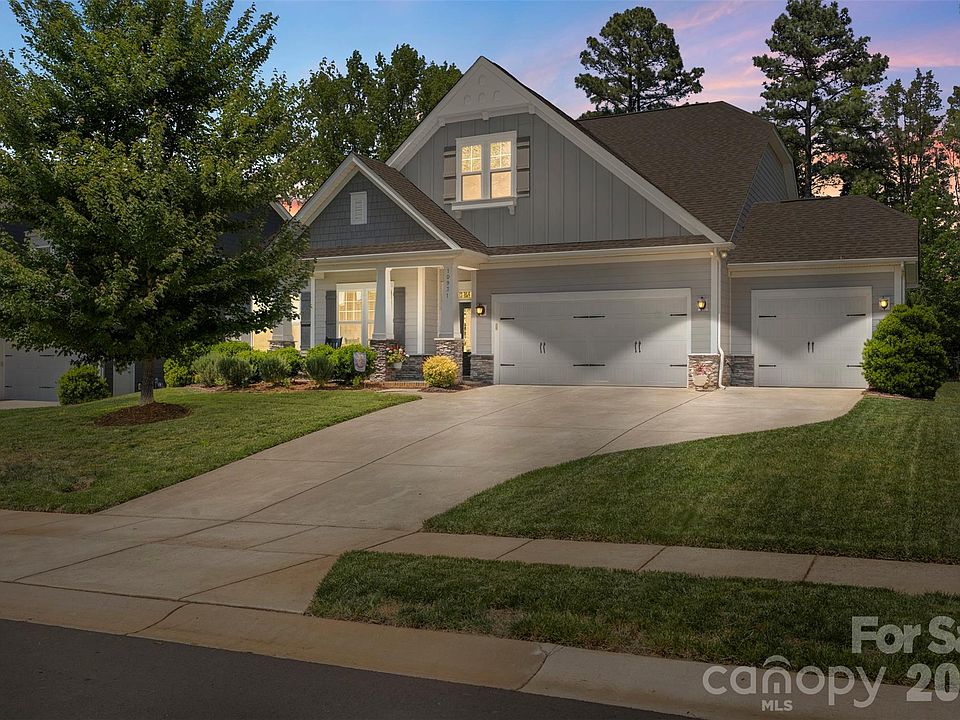 1st image of 10931 Sparkle Creek Dr