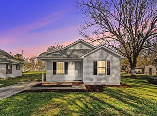 110 1st St, Erwin, NC 28339